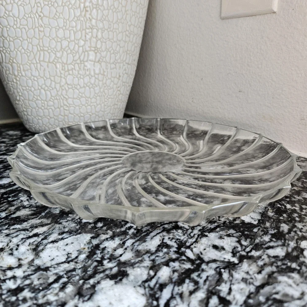 Vintage‎ clear glass swirl serving plate